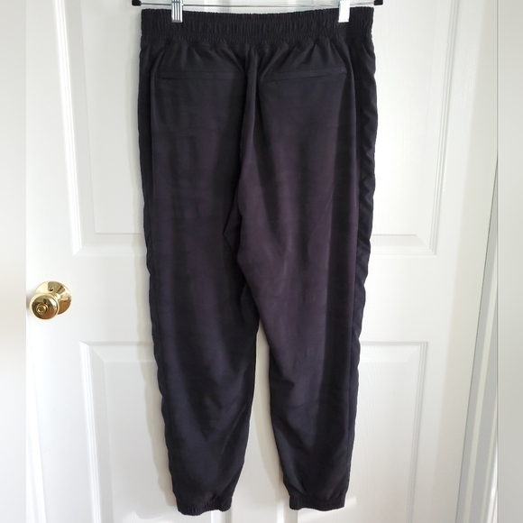 Athleta Black Camouflage Textured Lined Jogger Pants. Size 10. #SW - Picture 3 of 12
